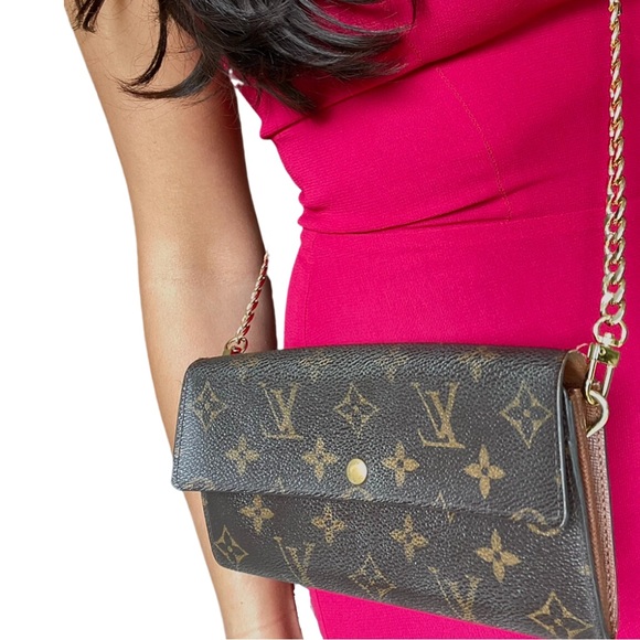 Vintage Louis Vuitton Sarah Wallet modified with crossbody chain - Picture 4 of 4